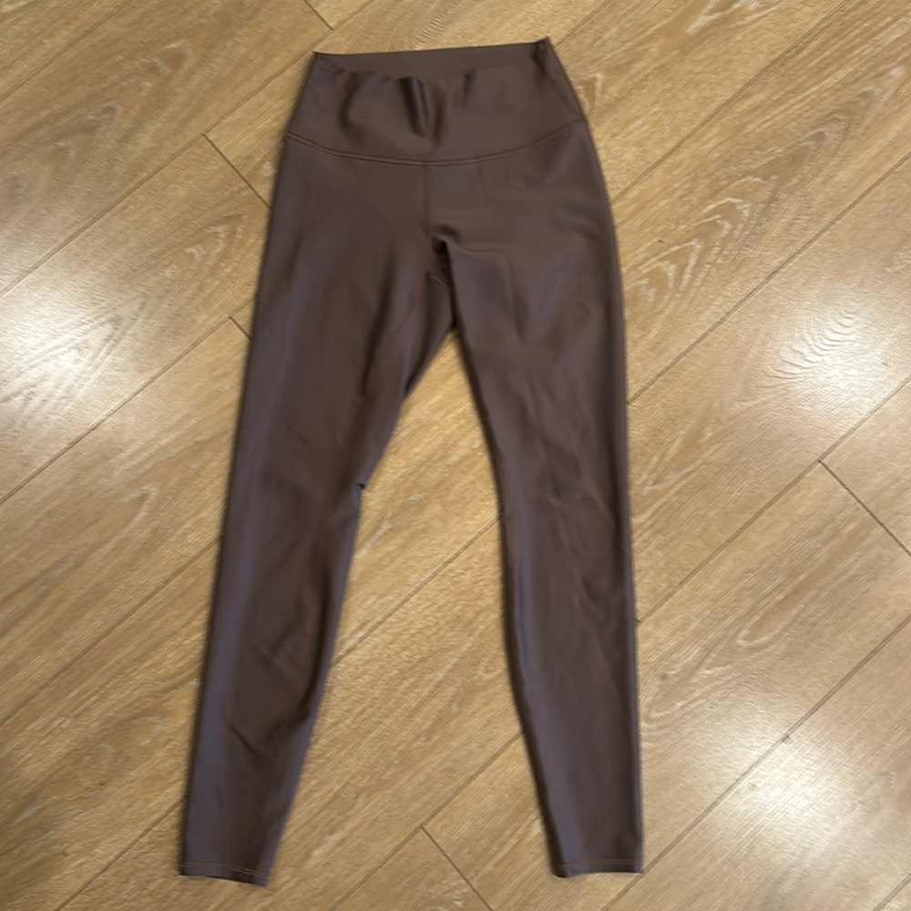 Alo High Waist Airlift Leggings Full Length (28”) - Picture 4 of 8